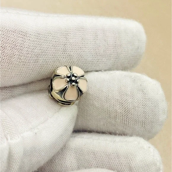 EUC Pandora 791041EN40 Sterling Silver Cherry Blossom Clip w/ Pink Enamel